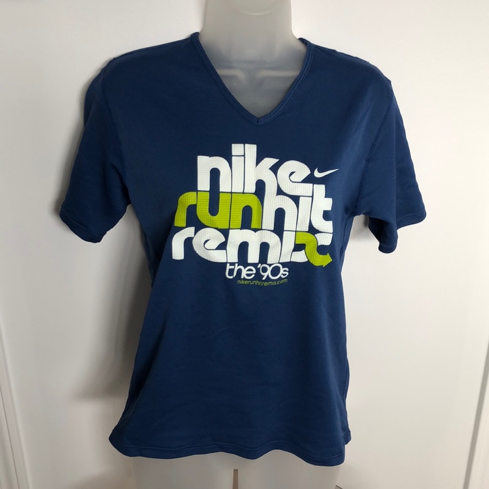 NWOT Nike Run Hit Remix the 90’s VTG Tee Top